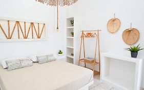 Niki Rooms