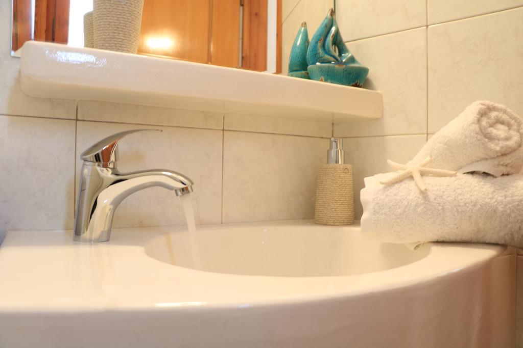 Niki Rooms Αδάμας Εξωτερικό φωτογραφία